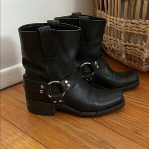 Black Leather Women's Boots